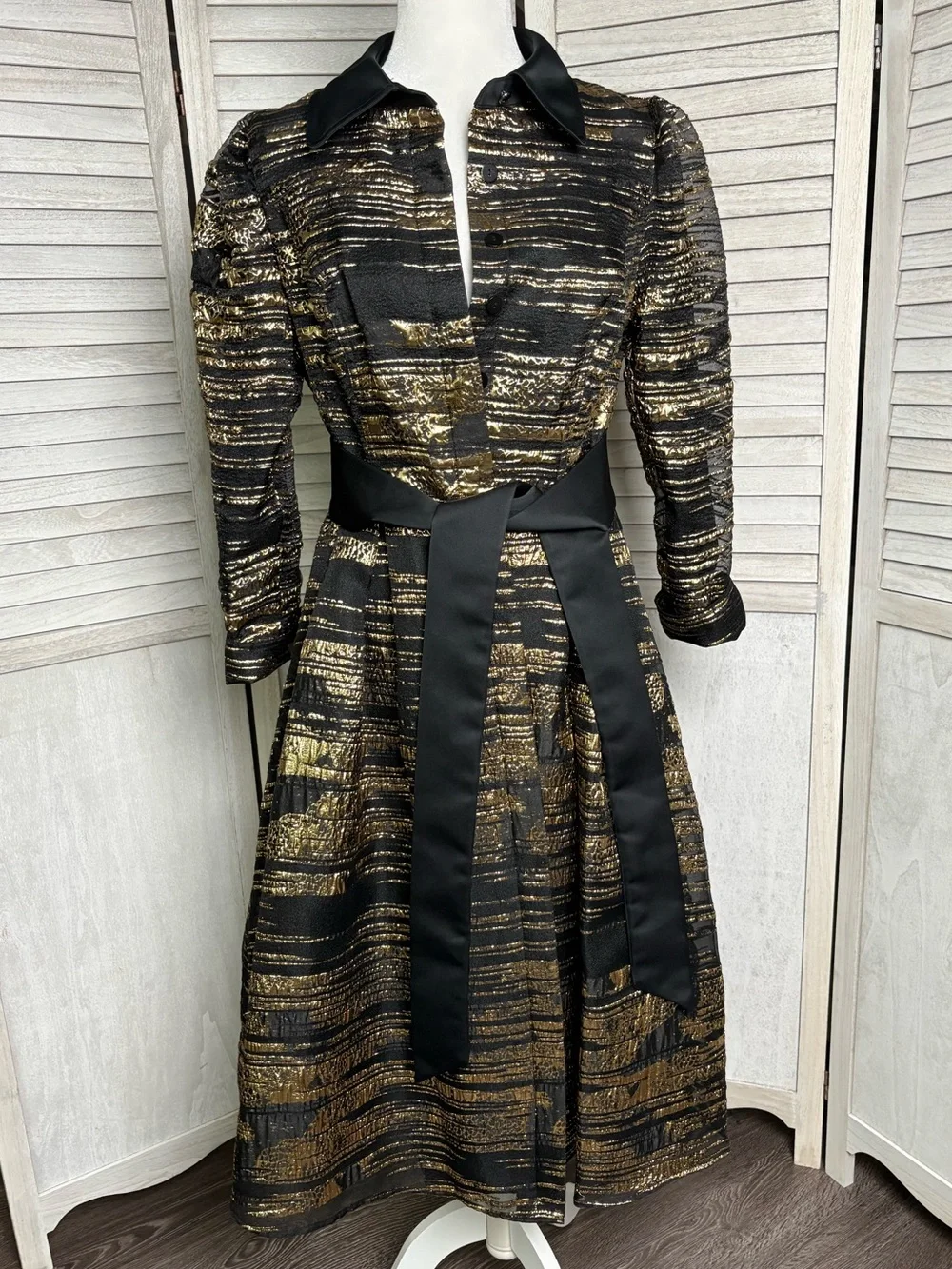 Teri Jon metallic button down midi dress sz8